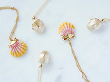 Load image into Gallery viewer, Opihi Locket Necklace