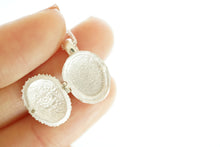 Load image into Gallery viewer, Opihi Locket Necklace