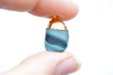 Load image into Gallery viewer, Rise Hawai’i x Seaham Sparkle Sea Glass Necklace