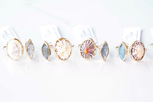 Load image into Gallery viewer, Solid Gold ‘Kaikaina’ Opihi and Gemstone Ring
