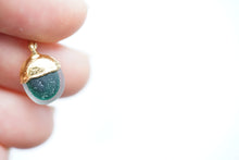 Load image into Gallery viewer, Rise Hawai’i x Seaham Sparkle Sea Glass Necklace