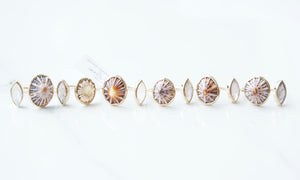 Solid Gold ‘Kaikaina’ Opihi and Gemstone Ring